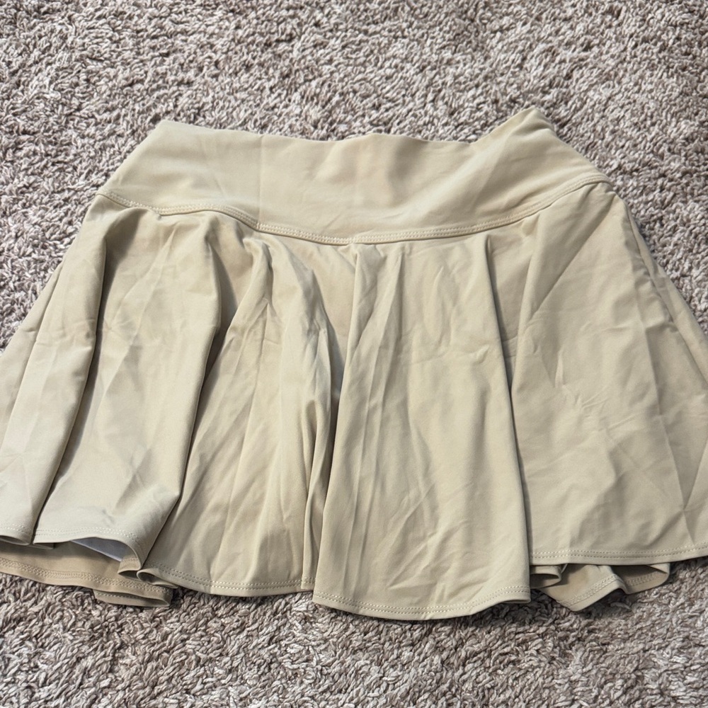 women’s tan tennis skirt